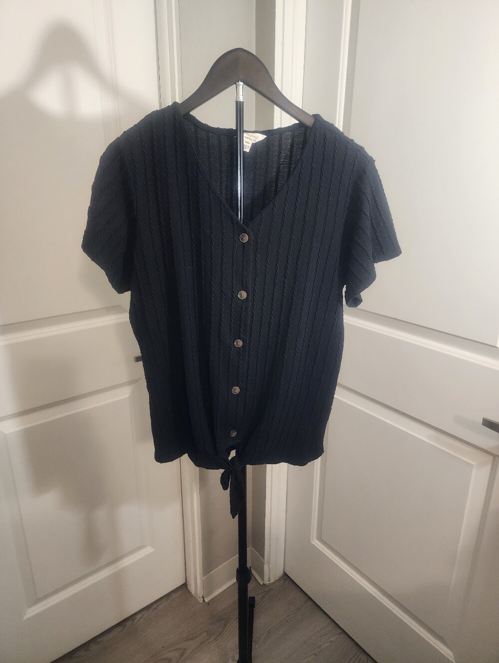 Weatherproof Vintage Black Braided Knit Tie Front Top Size M